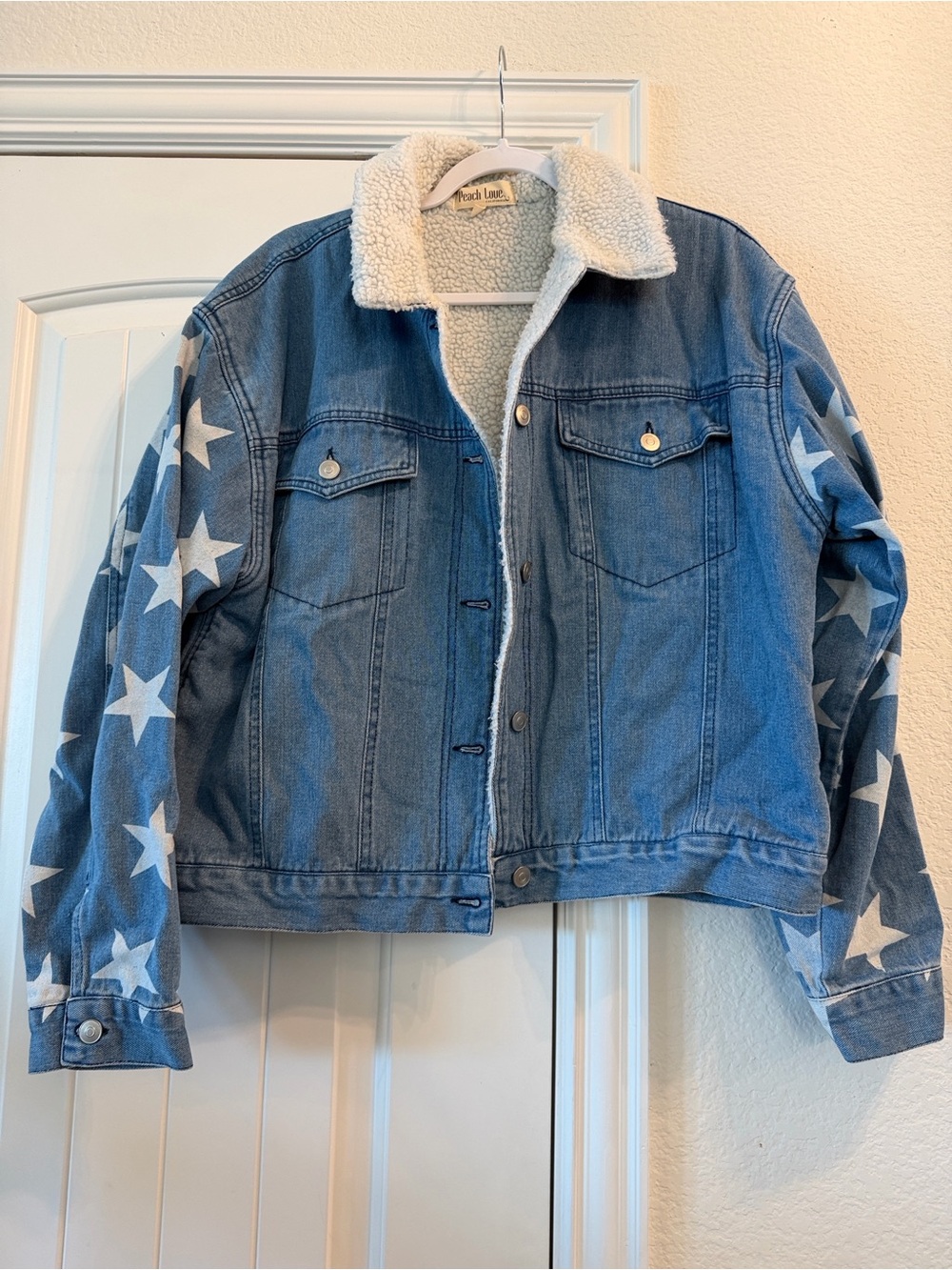 Peach Love California Blue Star-Print Sherpa-Lined Denim Jacket